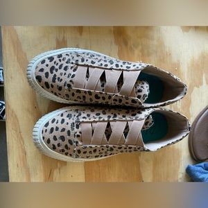 Blowfish printed slip on sneakers